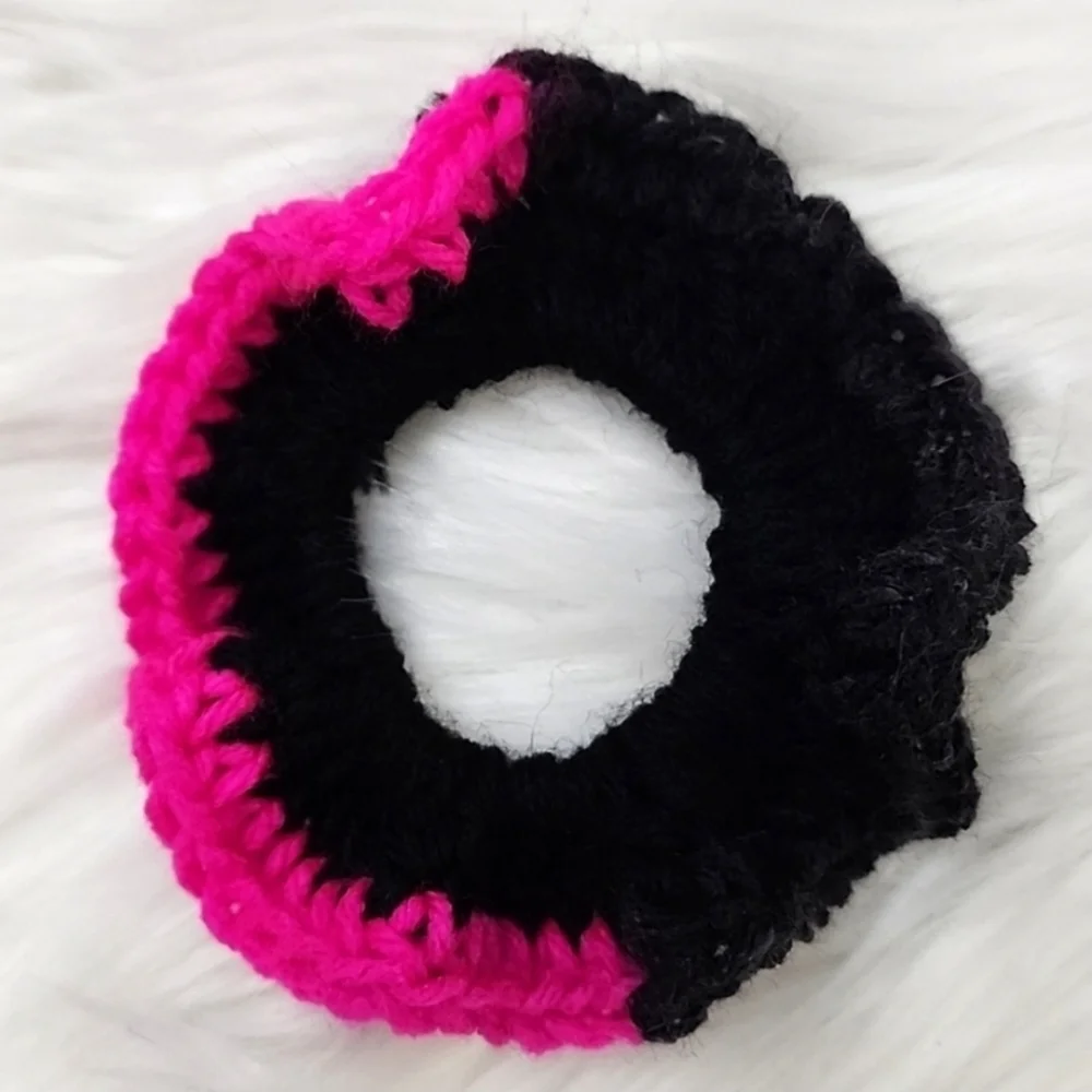 Handmade Textured Crocheted Scrunchies Ponytail Holder Hair Tie Set Of 4 - New